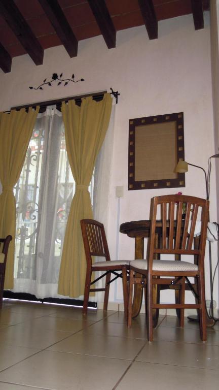 Hotel La Casa Del Laurel Taxco de Alarcon Pokój zdjęcie