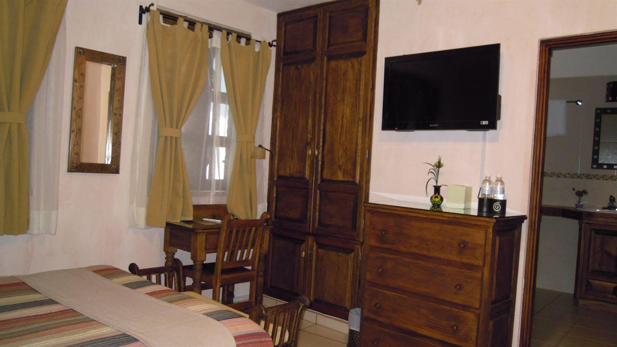 Hotel La Casa Del Laurel Taxco de Alarcon Zewnętrze zdjęcie