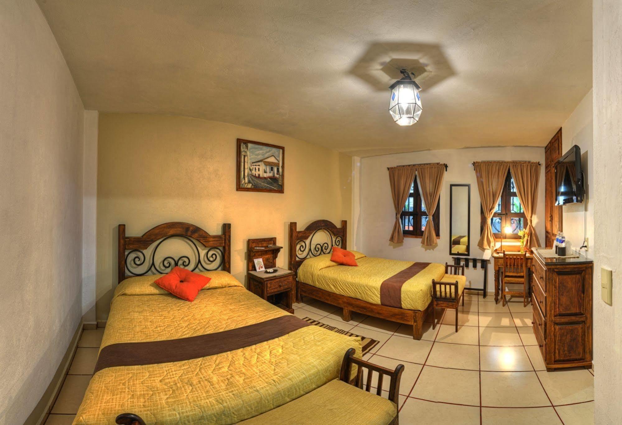 Hotel La Casa Del Laurel Taxco de Alarcon Zewnętrze zdjęcie